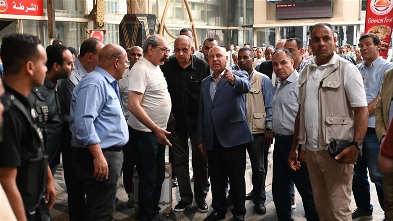 كامل الوزير في محطة رمسيس
