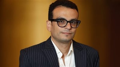 أمير رمسيس يحسم الجدل حول منع التصوير ليلًا: “شائعات لا أساس لها”