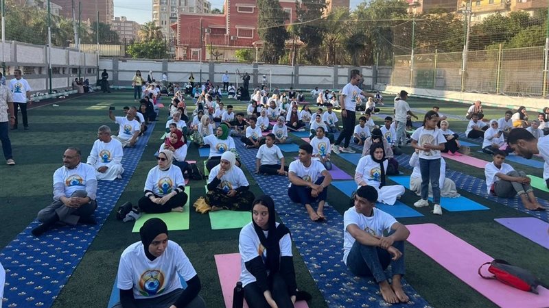 فى نادى المحافظة.. سفير الهند يحتفل فى الفيوم باليوم العالمى