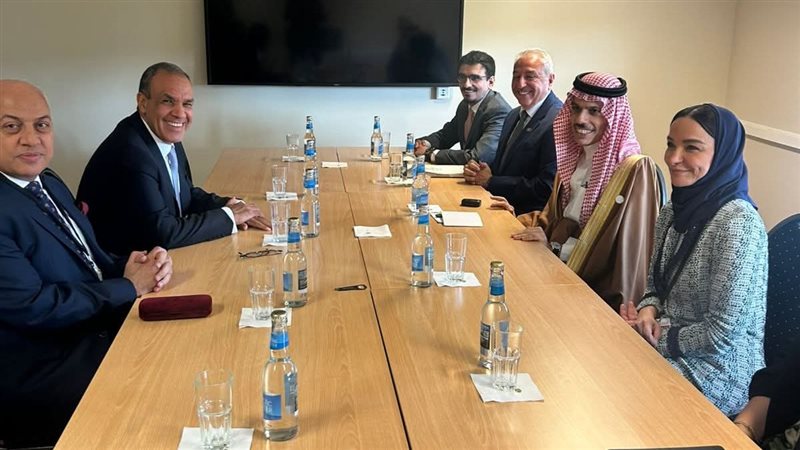 وزير الخارجية ونظيره السعودي على هامش منتدى أوسلو 