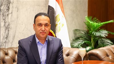 أسرة الشهيد خالد عبدالعال تتسلم اليوم تبرعاً بقيمة مليون جنيه من رجل أعمال شهير