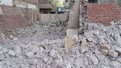 انهيار جزئي لعقار بالمنيا دون وقوع خسائر بشرية (صور)