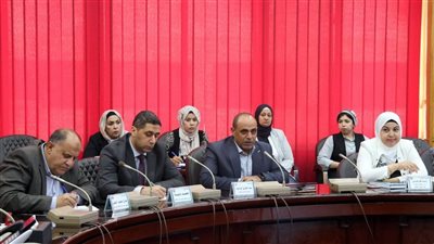 محافظ الإسماعيلية يؤكد ضرورة تأمين لجان امتحانات الثانوية العامة 