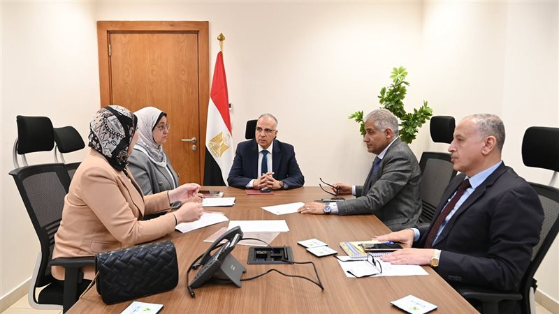 اجتماع وزير الري مع النواب