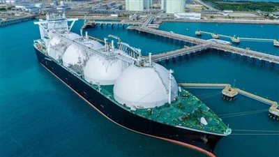 الحكومة: وقف مؤقت للغاز عن بعض المصانع لحين استكمال ربط الشحنات الجديدة بالشبكة القومية