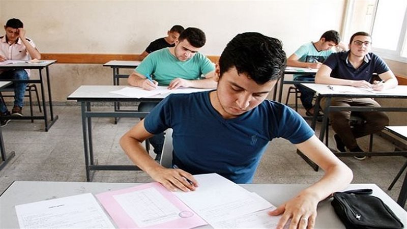 تداول أسئلة امتحان اللغة العربية