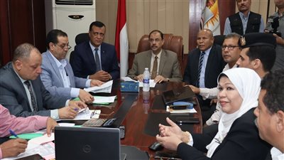 محافظ سوهاج يتابع سير امتحانات الثانوية العامة