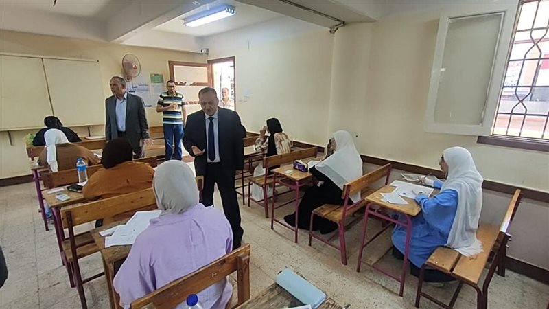 محافظ أسيوط 