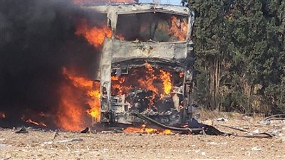 دمار هائل وحرائق ضخمة في تل أبيب جراء سقوط صاروخ إيراني (فيديو)