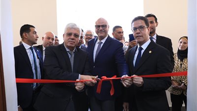 وزير التعليم العالي يفتتح مشروعات  تعليمية في القليوبية بتكلفة ملياري و350 مليون