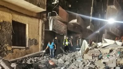 انهيار جزئي لعقار قديم مكوّن من 3 طوابق في الإسكندرية