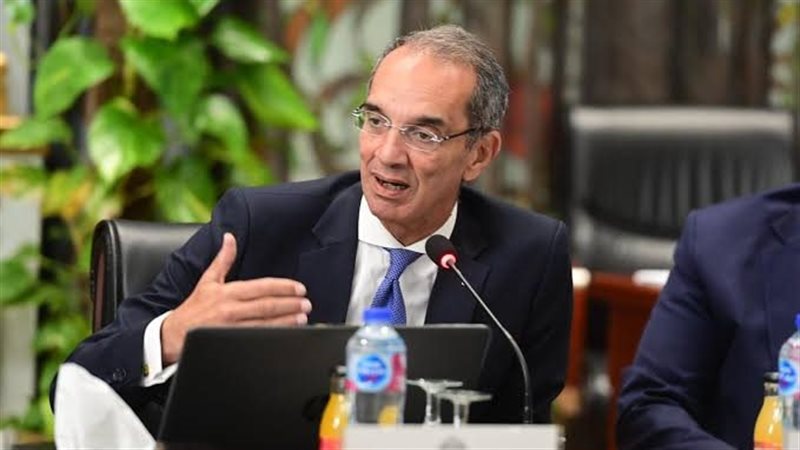 عمرو طلعت وزير الاتصالات وتكنولوجيا المعلومات 