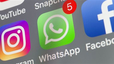 بعد فضيحة حذف رسائل كوفيد.. اسكتلندا تمنع استخدام واتساب نهائيا