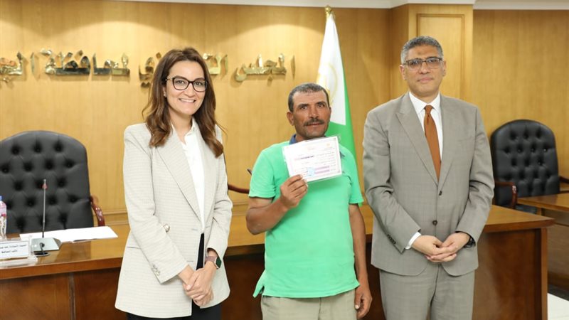محافظ الجيزة 