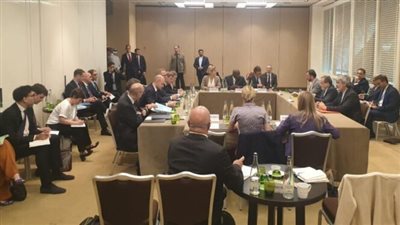 رويترز عن مسؤول إيراني: مقترحات مفاوضات جنيف غير واقعية تمامًا