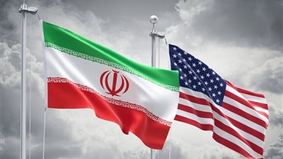 محللون شككوا و«العراف» حسم الأمر.. نجاح توقع ضرب أمريكا لإيران يشعل المواقع