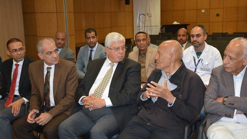 الدكتور مجدي يعقوب ووزير التعليم العالي 