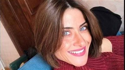 بإطلالة مُلفتة.. هيدي كرم تخطف الأنظار في أحدث ظهور لها