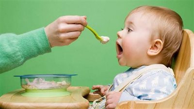 دليلك لإطعام طفلك بعد 6 شهور.. كيف تبدأين بأمان وبشكل صحي؟    