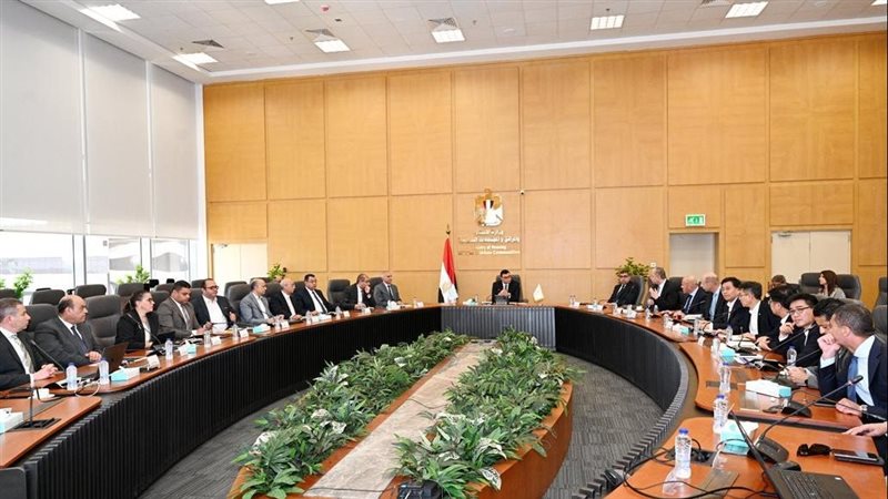 وزير الإسكان