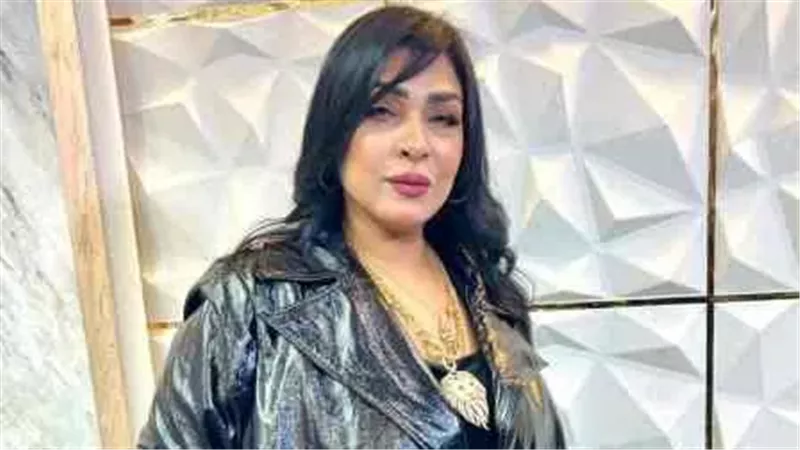 ليلي الشبح
