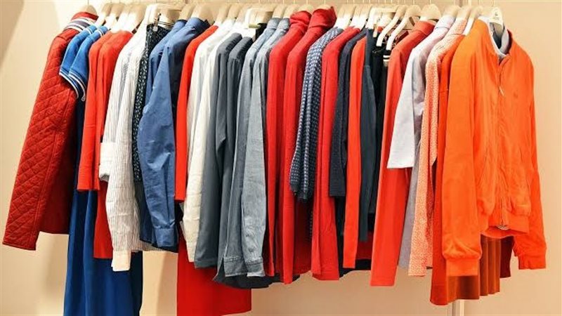 قطع ملابس صيفية لا غنى عنها.. أنيقة وخفيفة وسهلة التنسيق