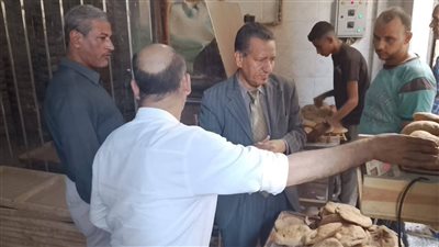 ضبط 111 مخالفة تموينية في حملات موسعة على الأسواق والمخابز بالمنيا