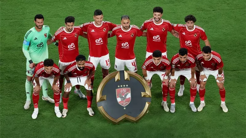 لاعبي الأهلي 