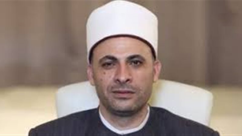 الدكتور هشام عبد العزيز 