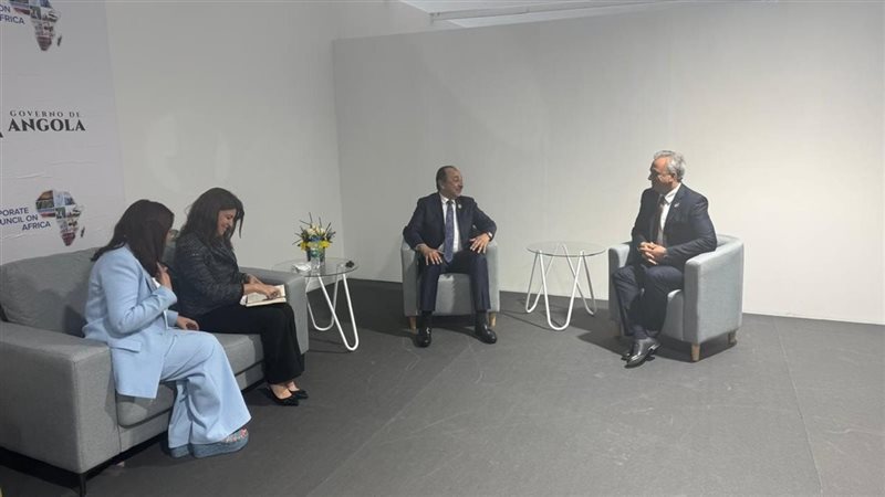 وزير قطاع الأعمال مع نظيره المغربي للاستثمار