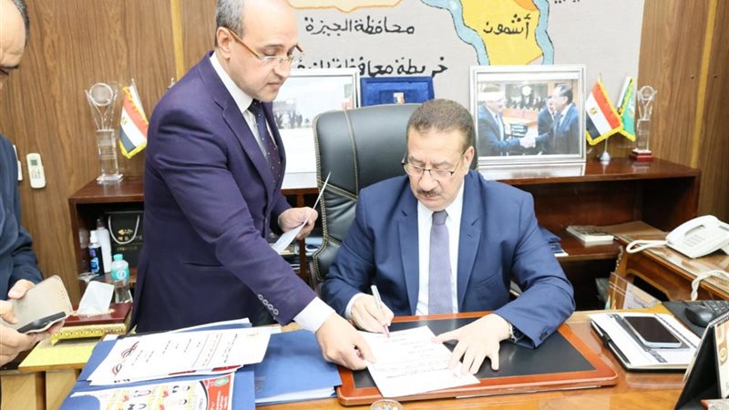 جانب من اعتماد نتيجة الشهادة الإعدادية 