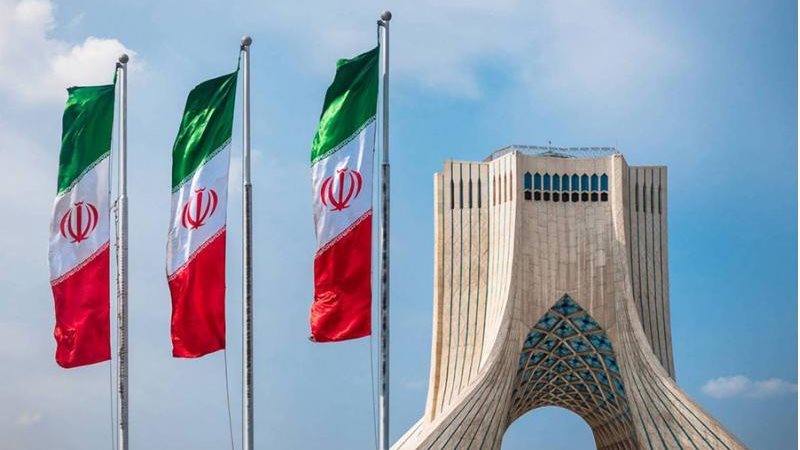 إيران