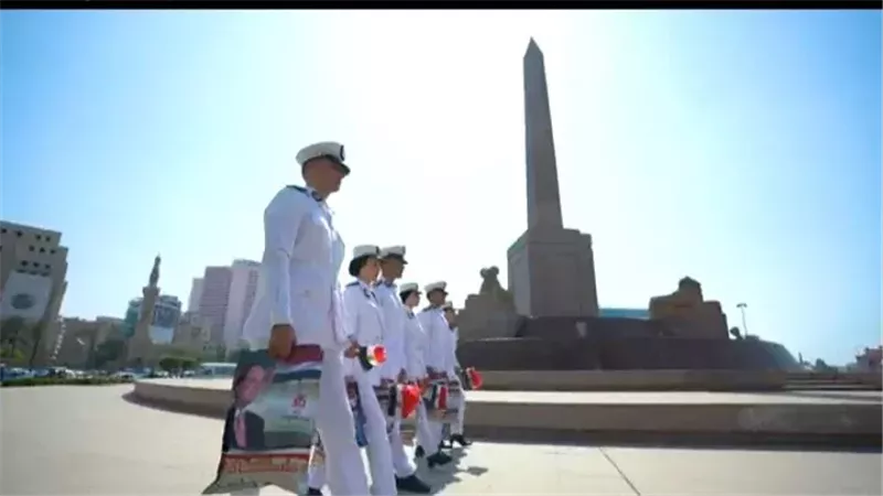 الداخلية تشارك المواطنين الاحتفال بذكرى ثورة 30 يونيو