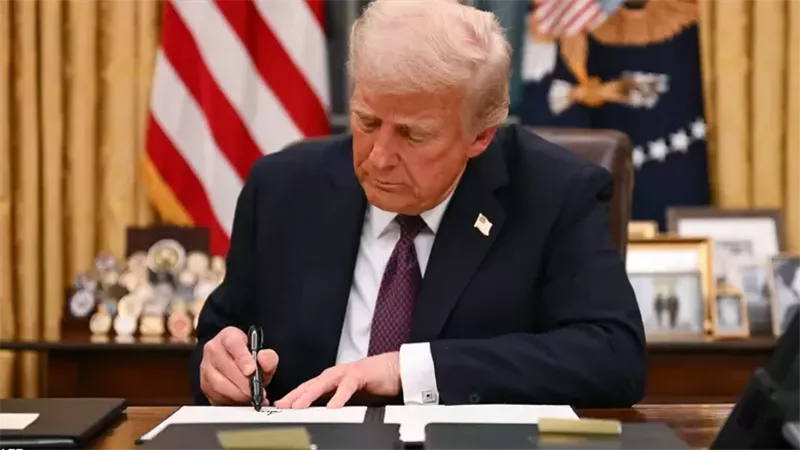 الرئيس الأمريكي دونالد ترامب 