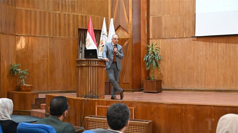 وزير الري
