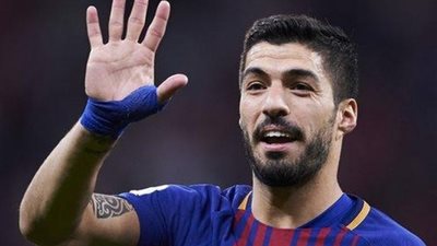 قبل قمة الأرجنتين.. لويس سواريز يعود إلى قائمة «الأوروجواي»