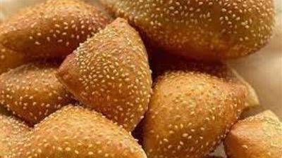 طريقة عمل خبز بالسمسم  مع الشيف مني الحميلي