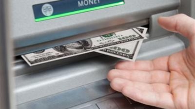 «لو طلعت مقطوعة».. كيفية حل مشكلة عيوب النقود المسحوبة من ATM