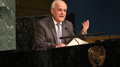 مندوب فلسطين لدى الأمم المتحدة: العالم يكيل بمكيالين ولا يرى جرائم إسرائيل