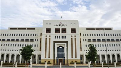 برواتب تبدأ من 3000 جنيه .. العمل توفر  7376 وظيفة في 15 محافظة