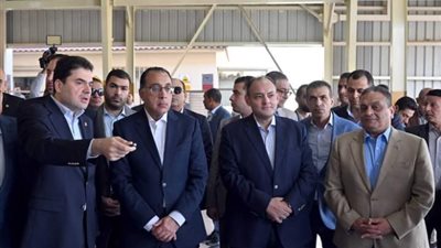 رئيس الوزراء يتفقد مصنع الشركة الألمانية اللبنانية للصناعة بالعبور