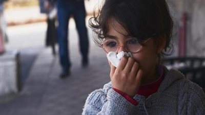 بعد تحذيرات الأرصاد من تقلب الجو.. اعرف إزاي تحصن نفسك من الإنفلونزا