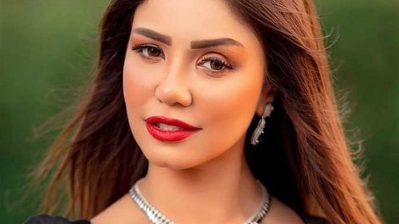 إيناس عز الدين