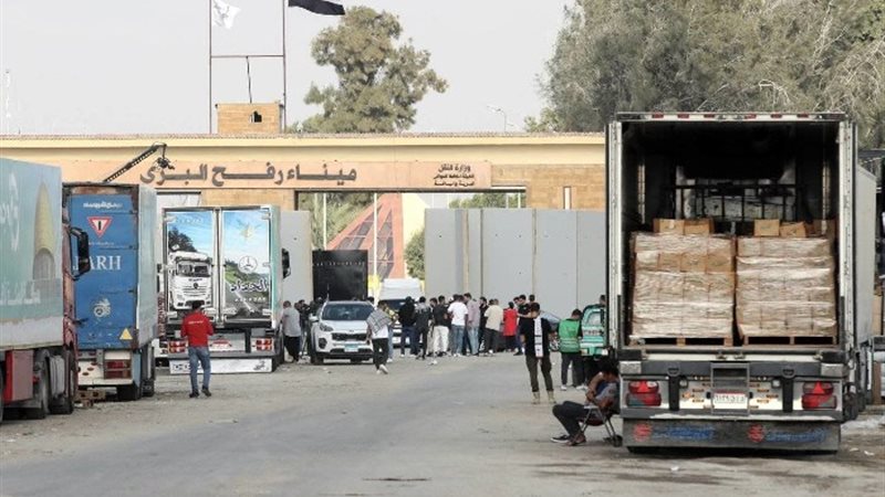 إدخال الوقود إلى قطاع غزة