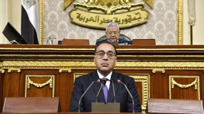 رئيس الوزراء يصل البرلمان للرد على 16 طلب إحاطة من النواب