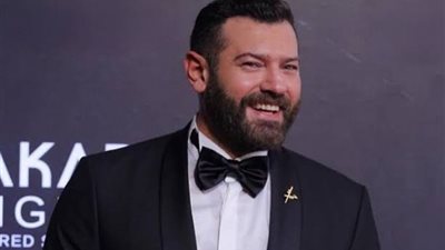 عمرو يوسف زوج ريم مصطفى في «قصة حياة أمي» بالرياض