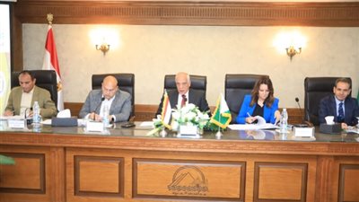 محافظ الجيزة يبحث الاستعدادات للانتخابات الرئاسية
