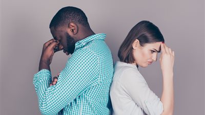 مراية الحب عمية.. 5 صفات بتحذرك من شريك حياتك