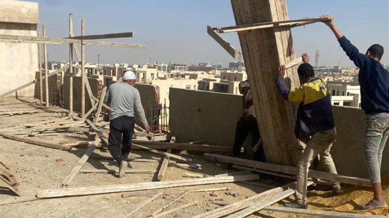 إزالة مخالفات البناء بالقاهرة الجديدة