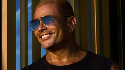 عمرو دياب يتصدر قائمة  الفنانين العرب الأعلى استماعًا على أنغامي